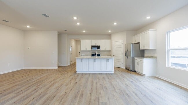 6672 Brookridge Dr, Hahira, GA 31632 - photo 7