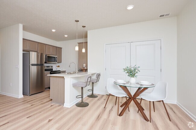 2 BR, 2 BA - 1,067SF Dining Room