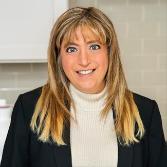 Laura Selverian