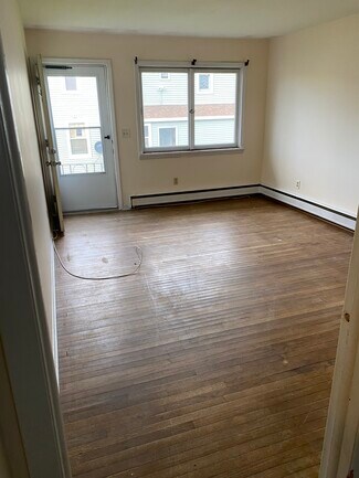 4633 Lake Ave Unit 4633, Rochester, NY 14612