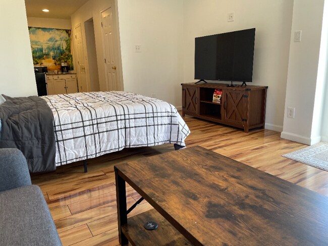 2512 Linwood Ln unit 2M, Woodbridge, VA 22192 - photo 2