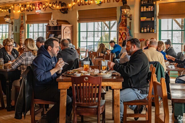 Residents love eating at Jose Tejas, where the dining room is always packed.