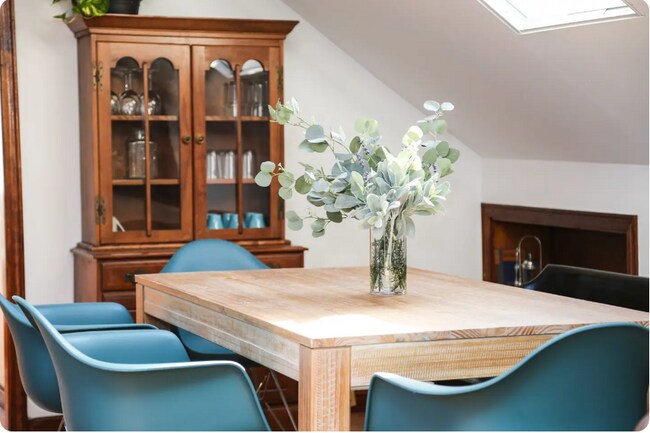 48 Pembroke Ave unit 3rd Floor - 48B, Providence, RI 02908 - photo 3