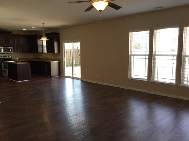 173 Magnolia Dr, Pooler, GA 31322 - photo 5