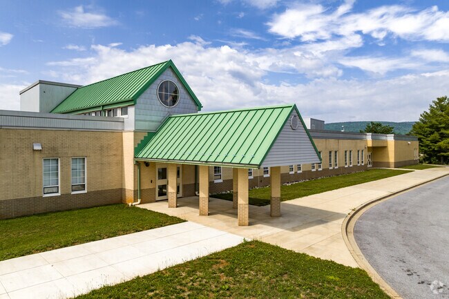 Thurmont Primary School empowers students from Pre-K to 2nd grade with knowledge.