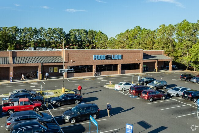 Brookgreen Park locals can head to Food Lion to pick up some things.