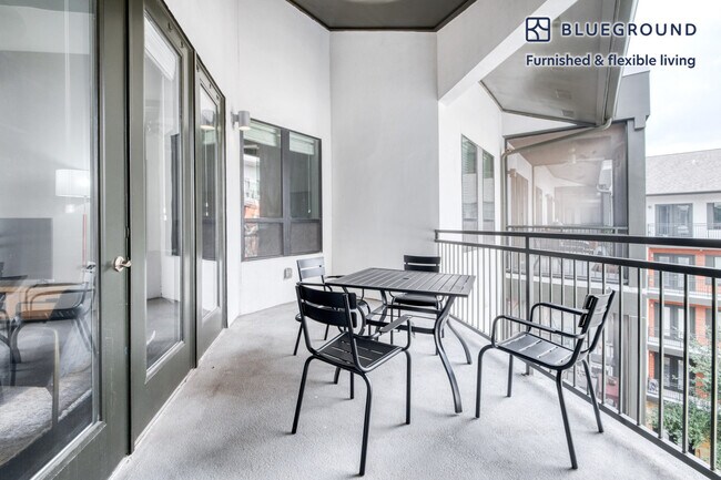 3201 Esperanza Crossing unit FL5-ID178, Austin, TX 78758 - photo 5