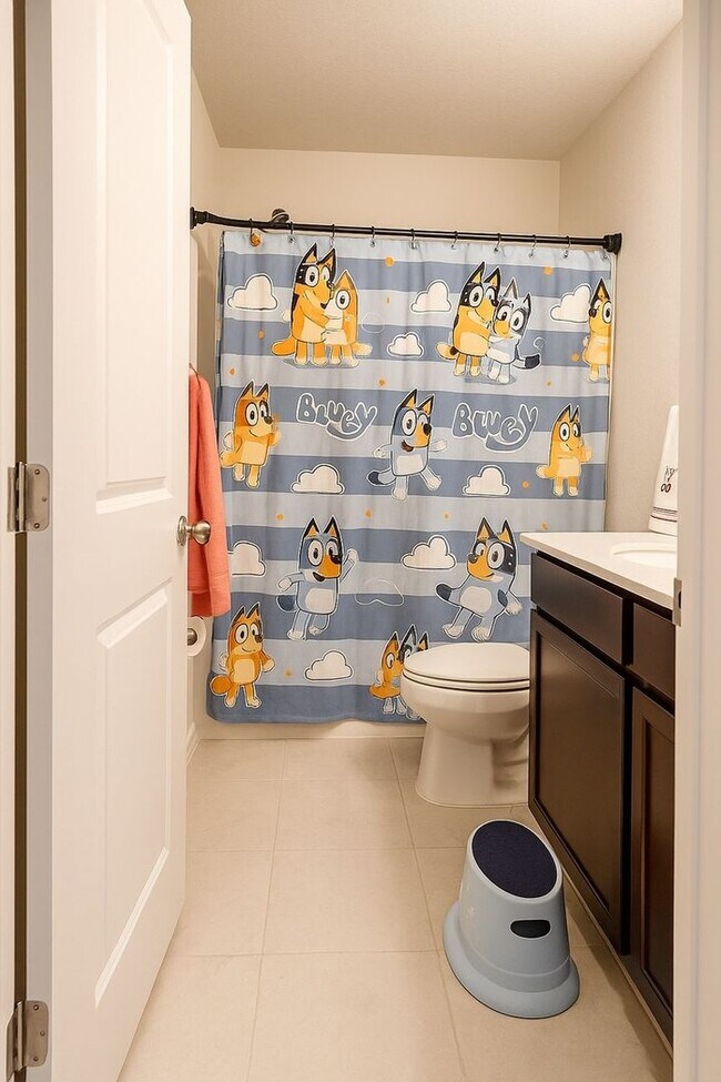 5489 Elmview Crossing, Wesley Chapel, FL 33545 - photo 3