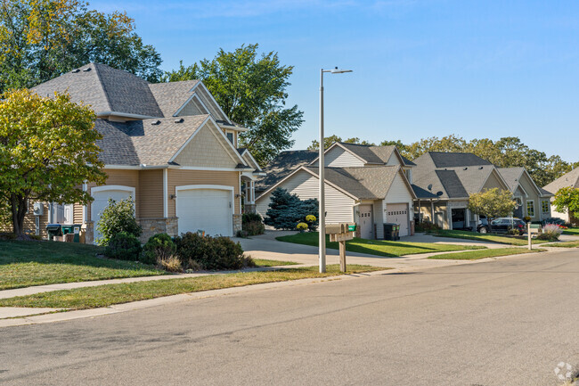 Modern homes in Pine Ridge blend suburban comfort with proximity to downtown amenities.