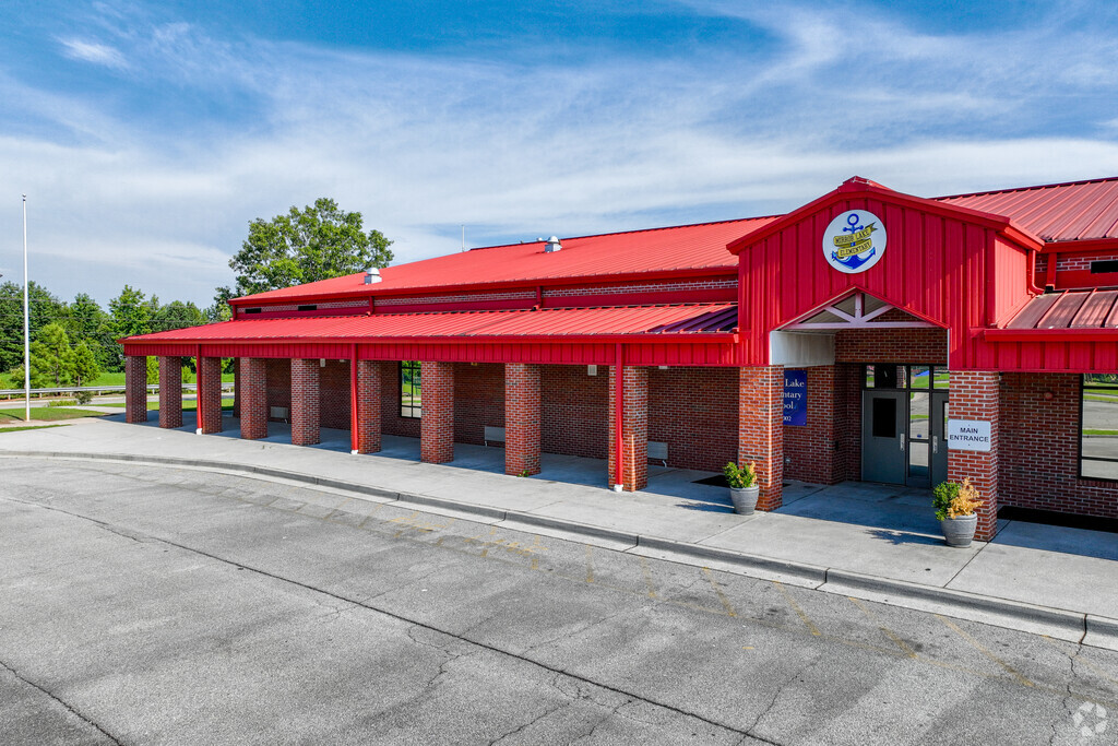 Mirror Lake Elementary is a public school in the Douglas County School District.