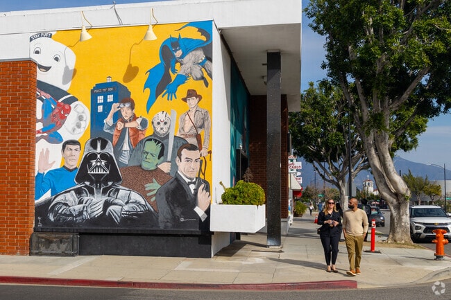 Enjoy the many murals around Chandler Park.