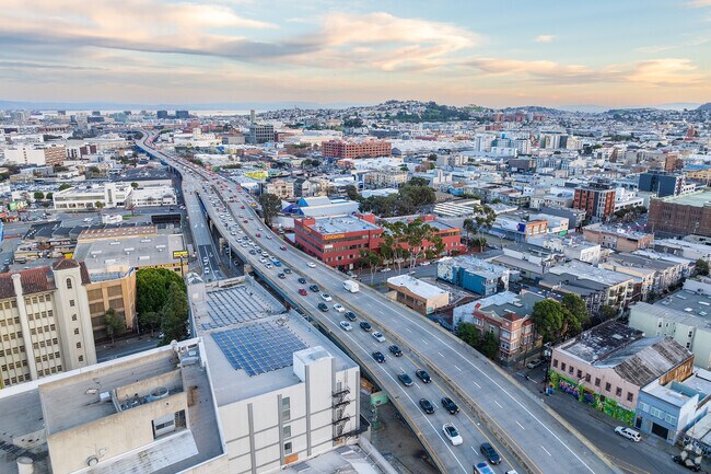 The I-80 takes Alamo Square residents to Oakland and beyond.