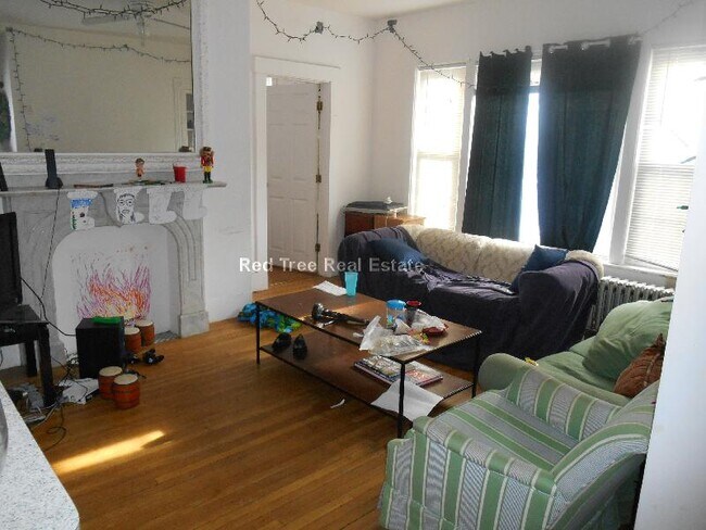 70 Chester St unit 1, Allston, MA 02134 - photo 4