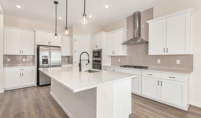 10512 S 48th Dr, Phoenix, AZ 85339 - photo 2