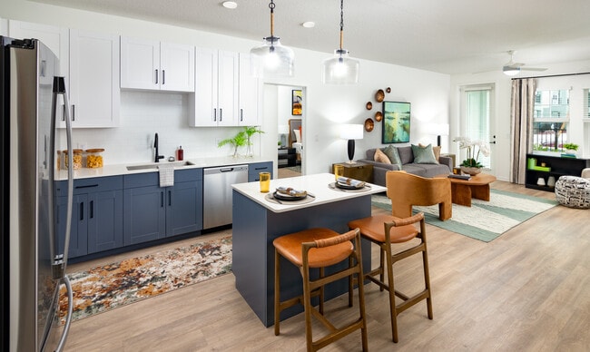 Marlowe Lake Manatee, Bradenton, FL 34212 - photo 6