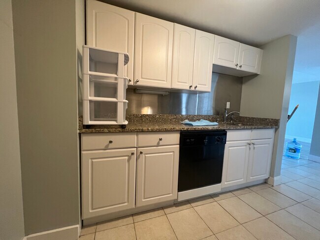 15 North Beacon unit 420, Boston, MA 02134 - photo 7