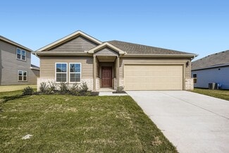 1025 Park Oak Ln, Crowley, TX 76036