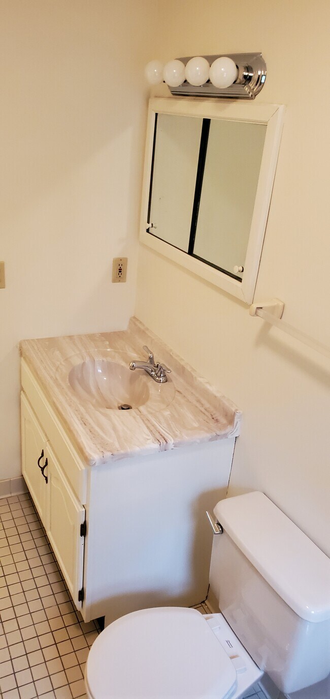 17 Intervale Ave unit Ground Floor, White Plains, NY 10603 - photo 4