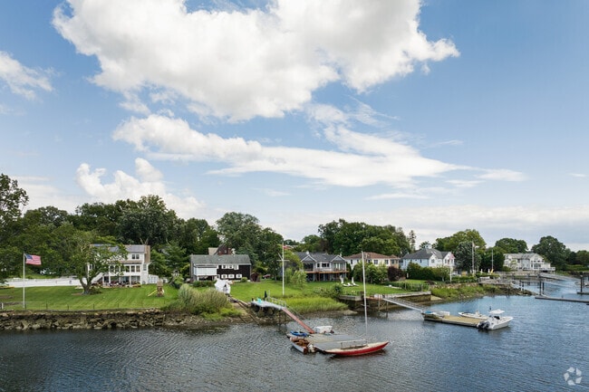 Waterfront homes in Mamaroneck Town offer serene views.