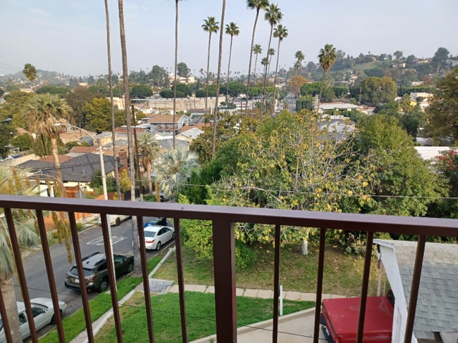 4772 Templeton St unit 3, Los Angeles, CA 90032 - photo 7