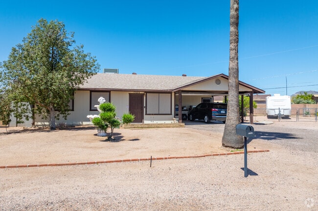 Create cherished memories in the inviting ambiance of University Manor's ranch homes.