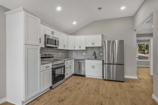 1234 Paradise Hill Rd, Clarksville, TN 37040 - photo 2