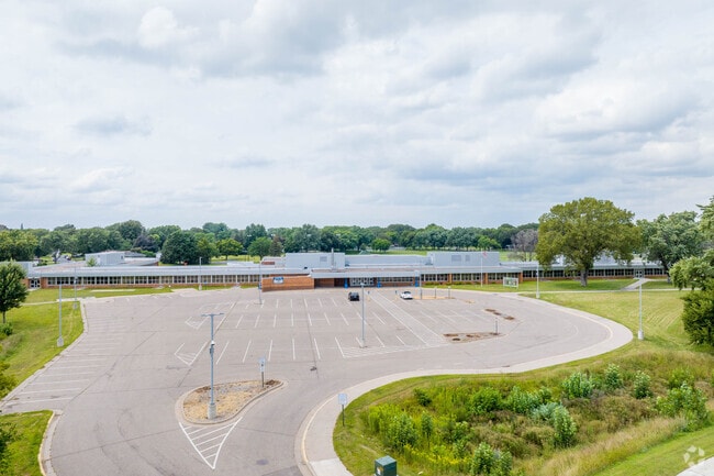 Northport Elementary in Brooklyn Center serves 492 students with a 16:1 student-teacher ratio.