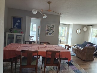 150 Pearl St Unit 201, Oakland, CA 94611
