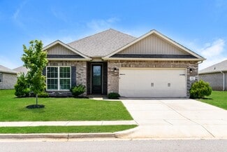 189 Cherry Laurel Dr, Hazel Green, AL 35750