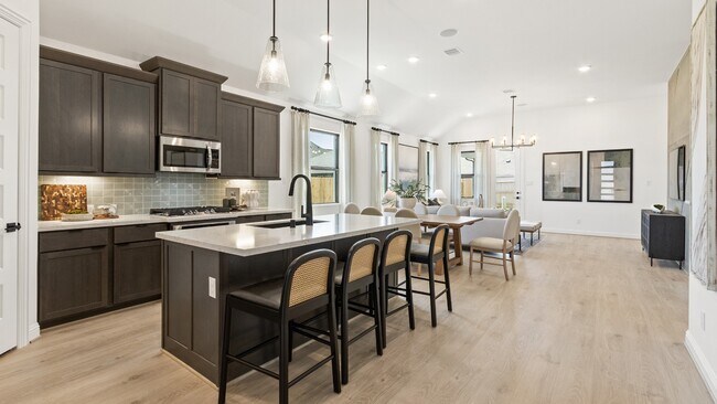 827 Evergreen Forest Ln unit 38242894, Rosharon, TX 77583 - photo 5