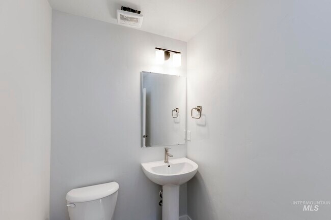 18431 N Trumpet Lily Ave, Nampa, ID 83687 - photo 5