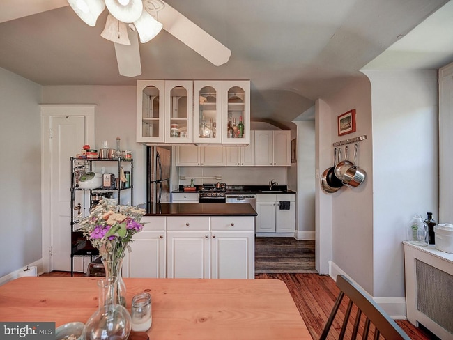 632 Colorado Ave unit 3, Baltimore, MD 21210 - photo 3