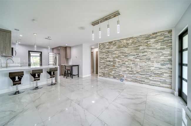 8620 SW 128th St, Miami, FL 33156 - photo 3