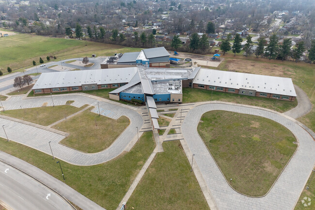 The student population of Wellington Elementary is 622 and the school serves PK-5.