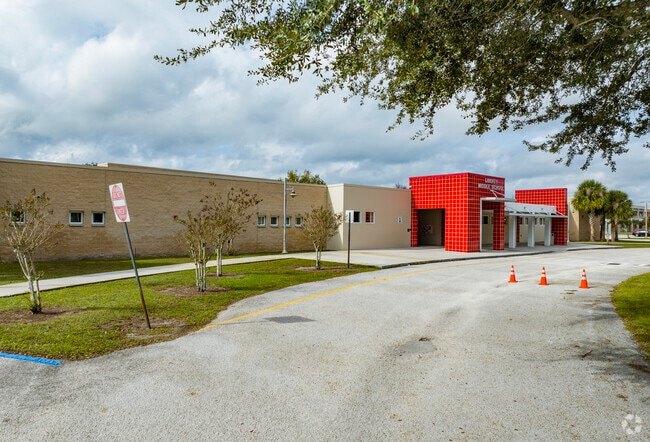 Liberty Middle School offers The New Tampa Digital Academy providing students a variety of tech