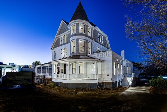 1527 Gervais St, Columbia, SC 29201 - photo 2