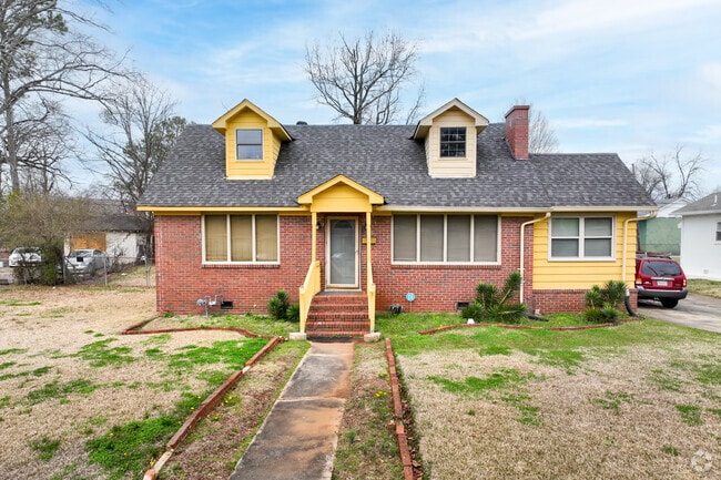 In the Oakwood Place neighborhood, two-story style homes are charming and colorful.