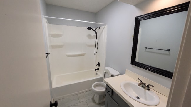 7209 W 56th Terrace, Overland Park, KS 66202 - photo 6