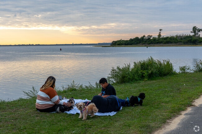Can there be a better place for a family picnic than Inwood Park in Nassau County.