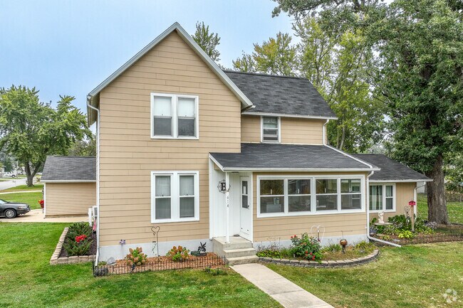 This home, built in 1900, is a beautiful example of the houses in the center of Independence.