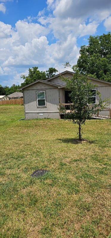 411 E Day St, Denison, TX 75021