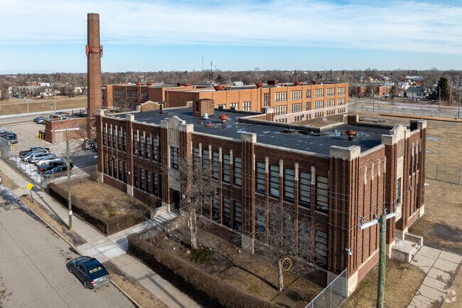 Davison Elementary-Middle School serves students in grades PK, K-8.