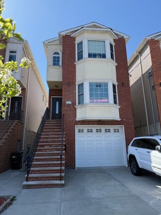211 Cleveland Ave, Harrison, NJ 07029