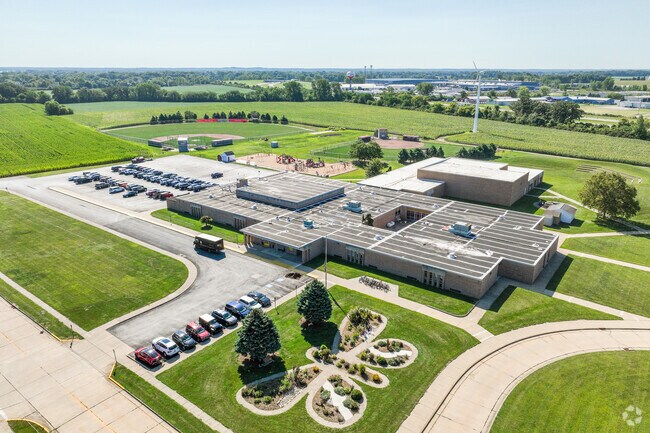 Woodlands Elementary School earns an A-minus grade from Niche.