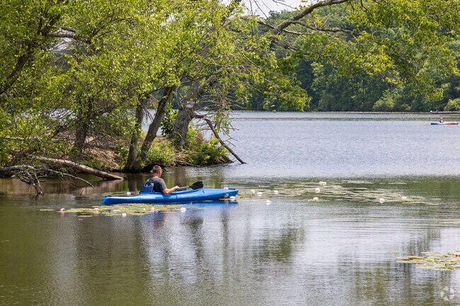 Enjoy kayaking on Lake Hopewell in French Creek State Park.