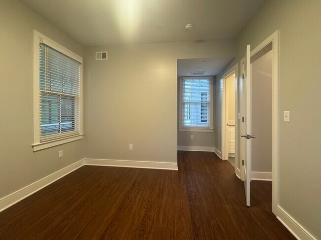 382 Harvard St unit 4, Cambridge, MA 02138 - photo 6