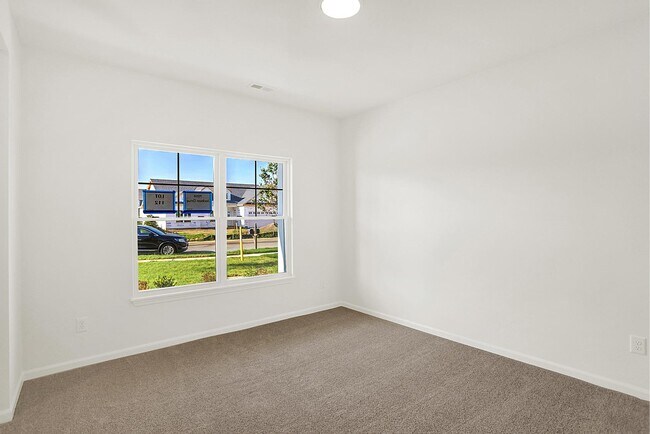 7056 Jackson Dr, Cumberland, IN 46229 - photo 3