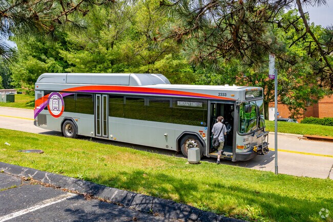 The Akron Metro Bus services Montrose-Ghent and takes residents downtown.