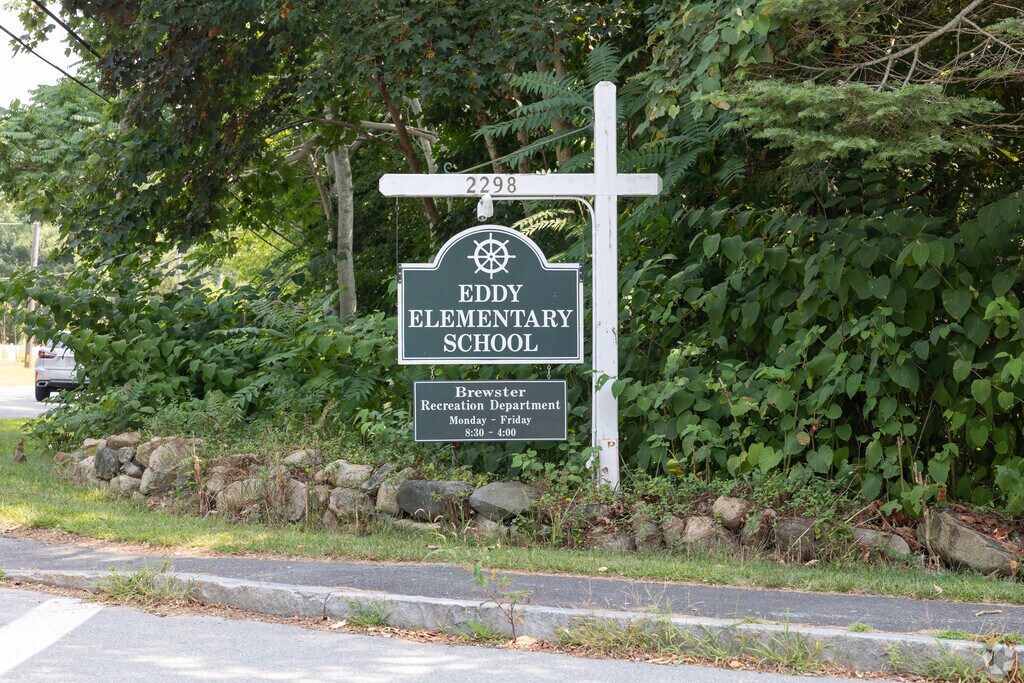 A brilliant sign greets you to Eddy Elementary School in Brewster.