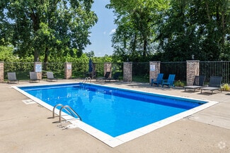 424 Spring Lake Blvd, Granger, IN 46530